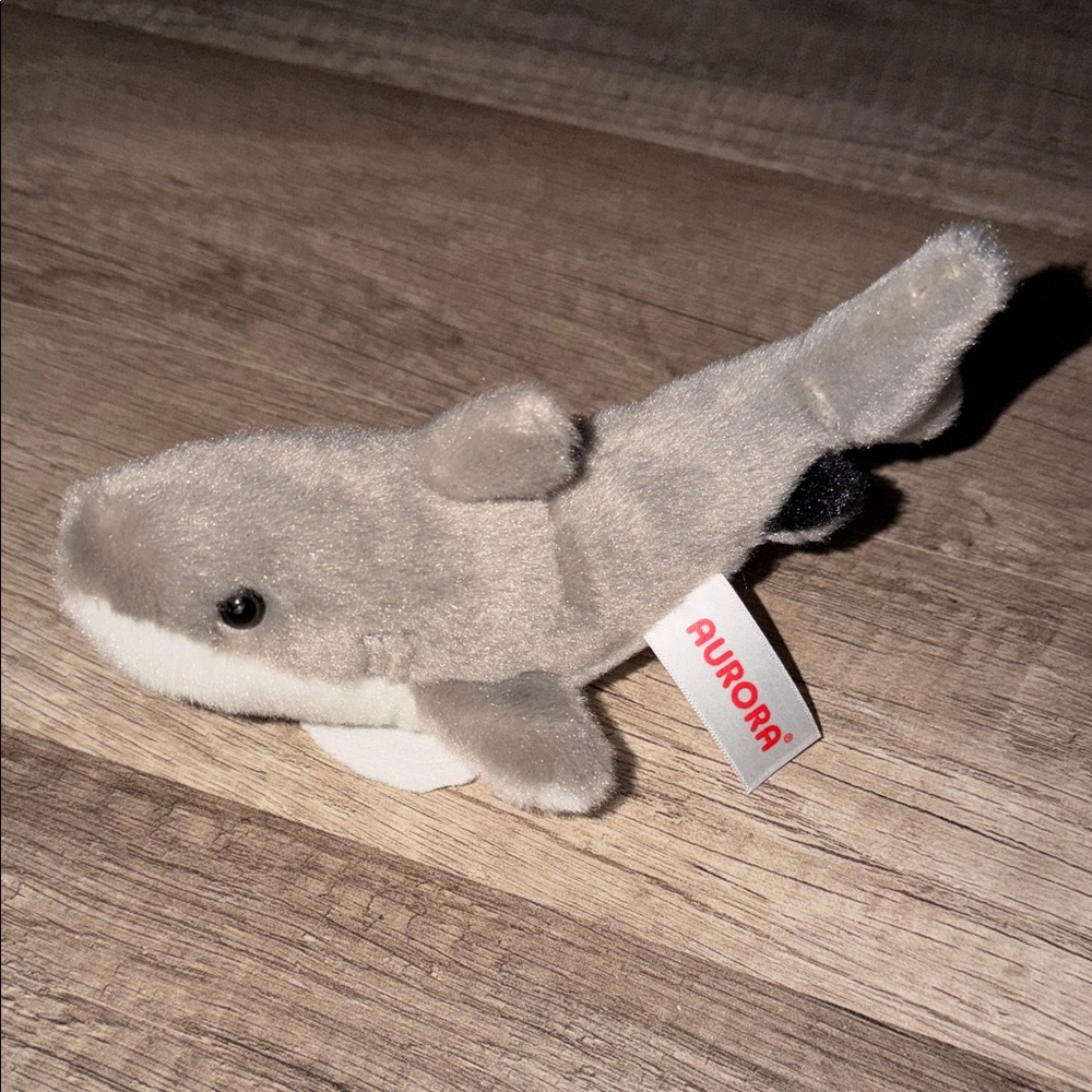 Aurora Gray Shark Shoulderkins Titan Shark